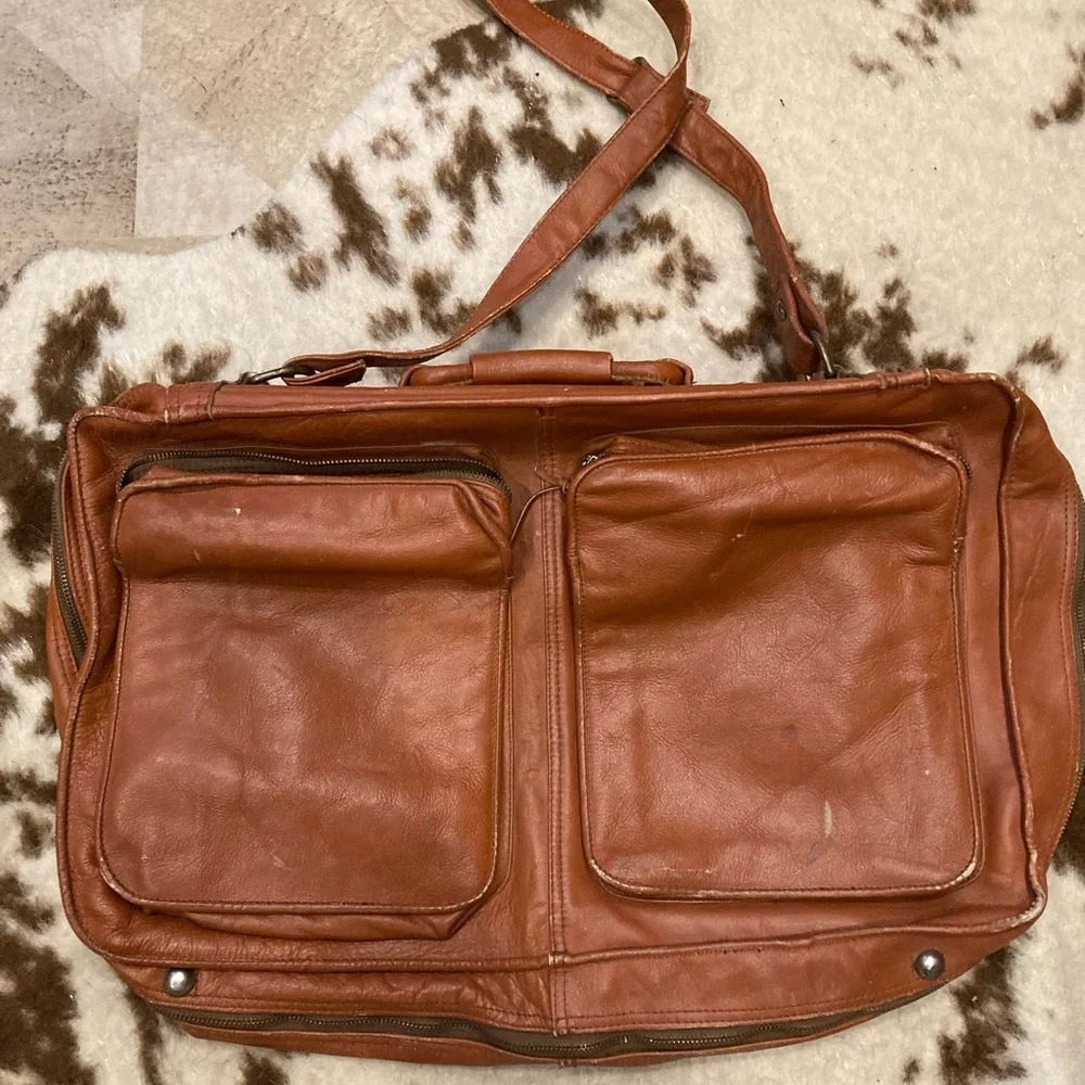 Vintage Brown Genuine Leather Bag Made In Columbia zippers pockets Men's Bag